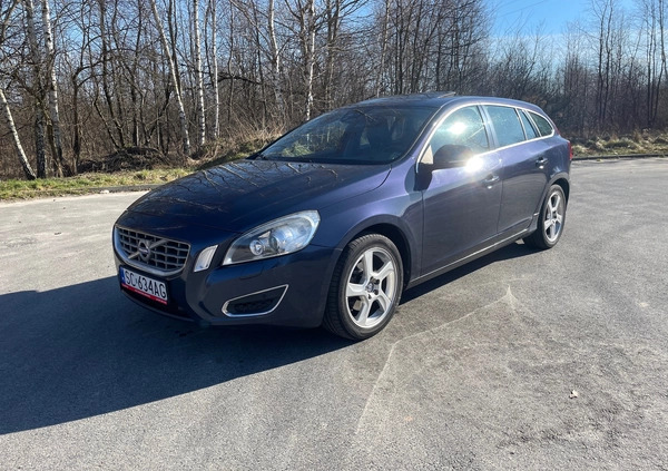 Volvo V60 cena 31900 przebieg: 205000, rok produkcji 2010 z Częstochowa małe 497